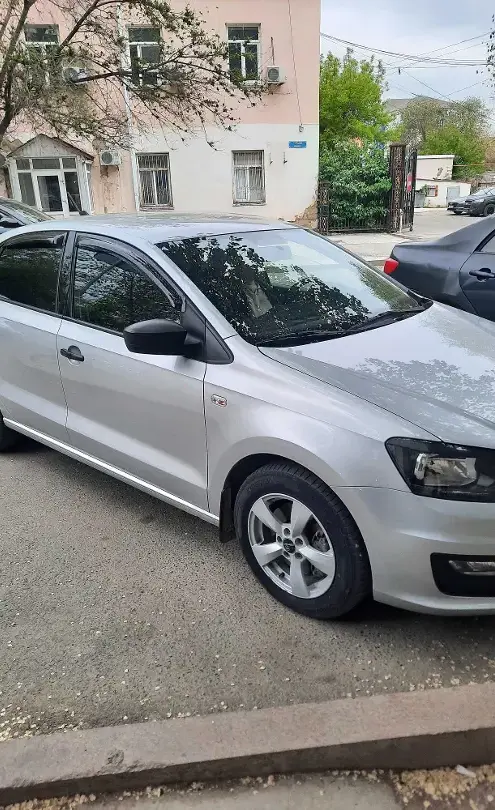 Volkswagen Polo 2019 года за 5 000 000 тг. в Атырауская область фото 2