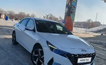 Hyundai Elantra 2021 года за 9 400 000 тг. в Семей фото 3