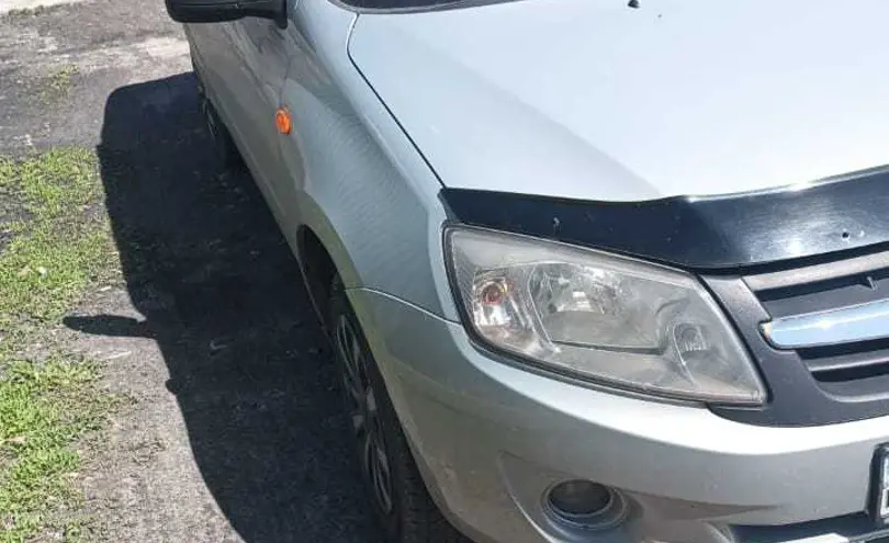 LADA (ВАЗ) Granta 2015 года за 1 999 999 тг. в Жетысуская область фото 2