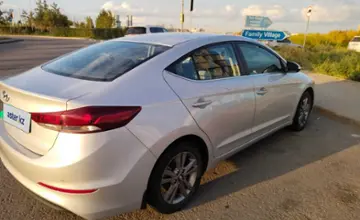 Hyundai Elantra 2018 года за 7 800 000 тг. в Астана