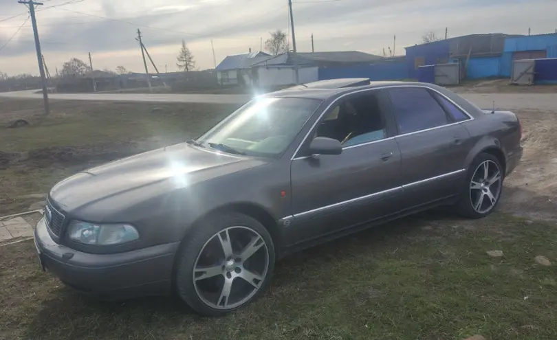 Audi A8 1995 года за 4 300 000 тг. в Астана