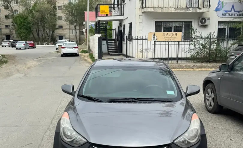 Hyundai Elantra 2012 года за 4 000 000 тг. в Атырау фото 4