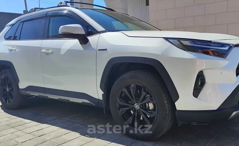 Toyota RAV4 2024 года за 21 000 000 тг. в Костанай фото 3