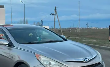 Hyundai Sonata 2012 года за 5 500 000 тг. в Уральск фото 3
