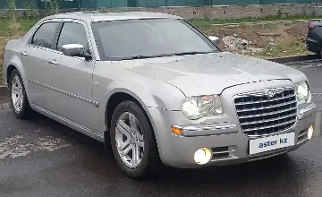 Chrysler 300C 2004 года за 4 300 000 тг. в Астана фото 3