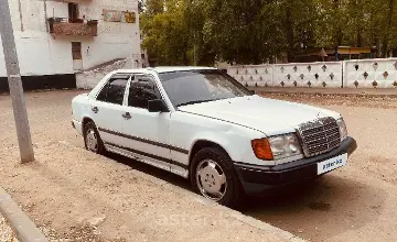 Mercedes-Benz W124 1988 года за 1 150 000 тг. в Павлодар фото 3