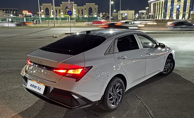 Hyundai Elantra 2024 года за 7 750 000 тг. в Астана