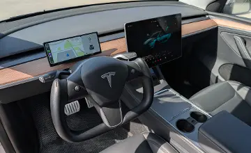 Tesla Model Y 2023 года за 20 000 000 тг. в Астана фото 4