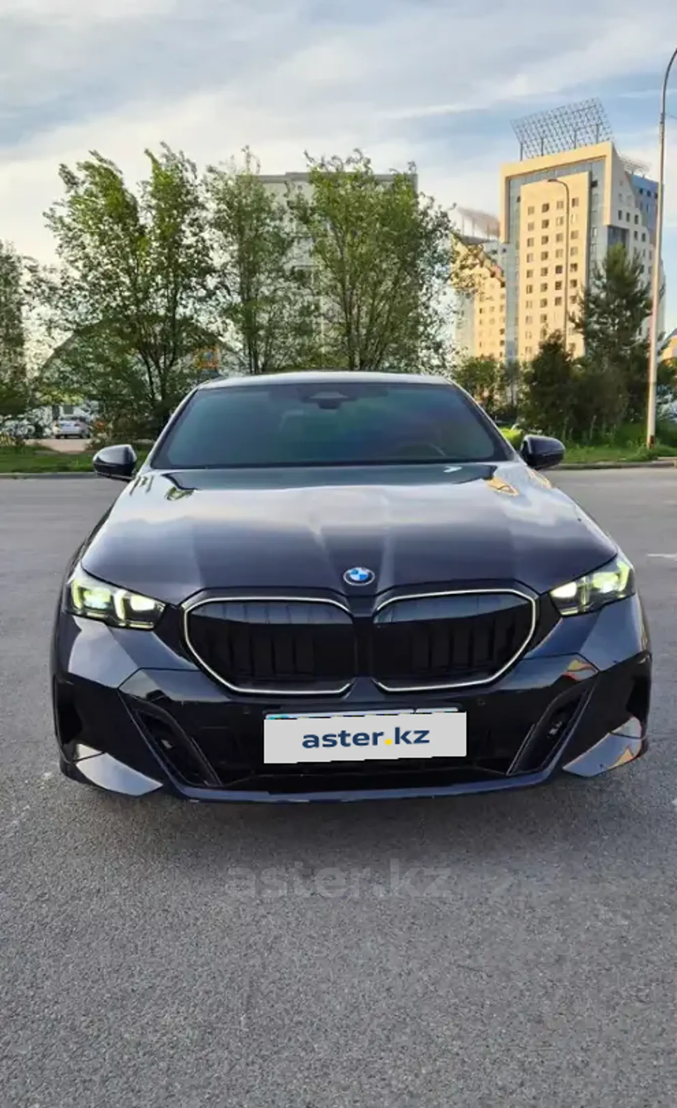BMW 5 серии 2025 года за 37 700 000 тг. в Алматы фото 2