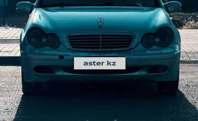 Mercedes-Benz C-Класс 2000 года за 2 300 000 тг. в Астана фото 2
