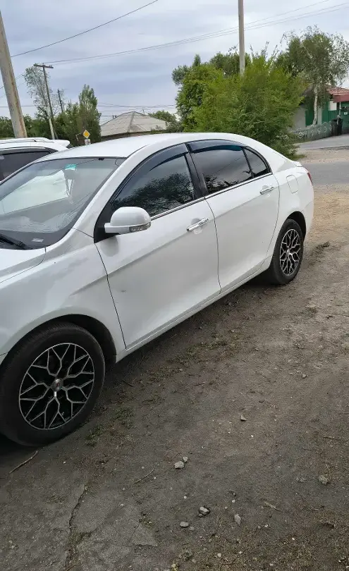 Geely Emgrand 7 2016 года за 3 500 000 тг. в Абайская область фото 2