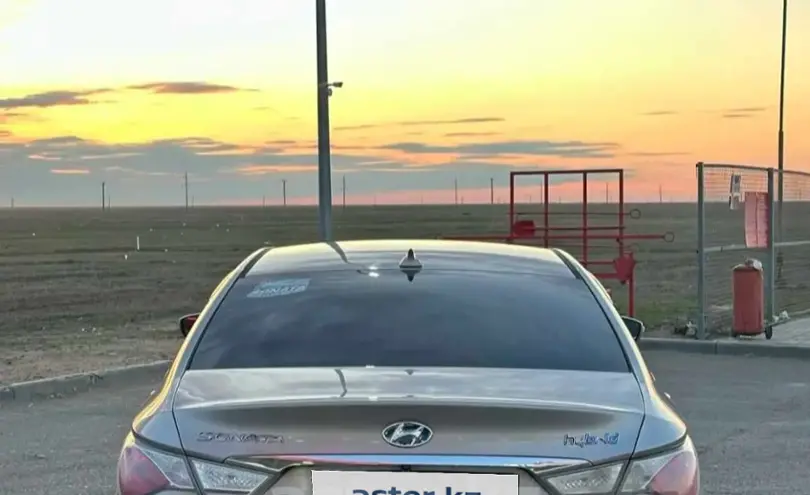 Hyundai Sonata 2012 года за 5 000 000 тг. в Уральск фото 4