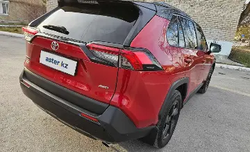 Toyota RAV4 2021 года за 13 500 000 тг. в Костанайская область