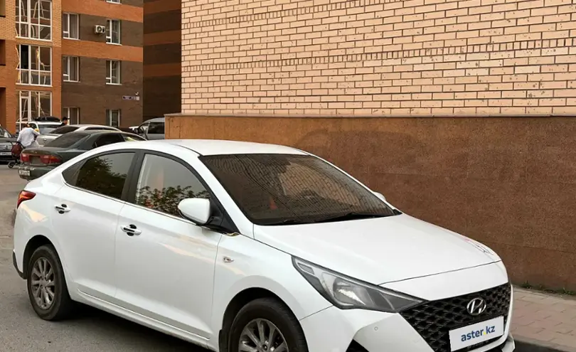 Hyundai Accent 2020 года за 7 500 000 тг. в Астана