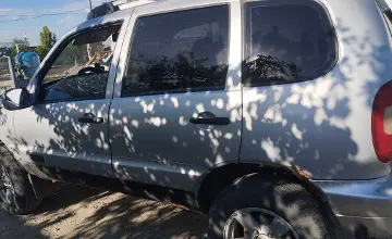 Chevrolet Niva 2005 года за 1 300 000 тг. в Атырауская область фото 4