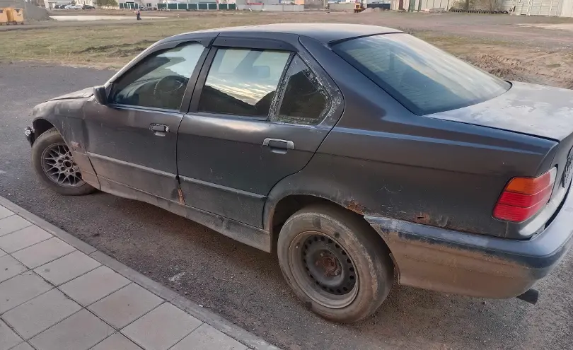 BMW 3 серии 1993 года за 290 000 тг. в Астана фото 4