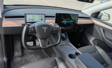 Tesla Model Y 2023 года за 20 000 000 тг. в Астана фото 3