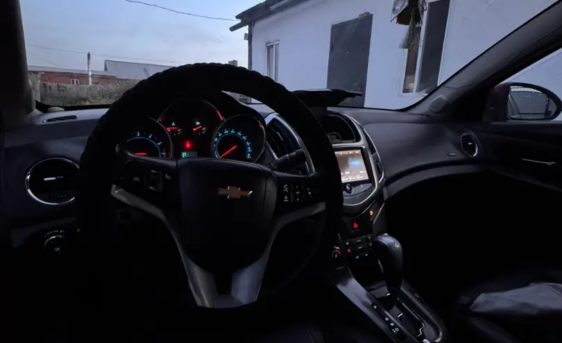 Chevrolet Cruze 2013 года за 4 000 000 тг. в Семей фото 4