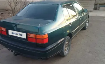Volkswagen Vento 1995 года за 750 000 тг. в Шымкент фото 3