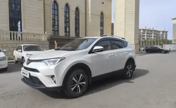 Toyota RAV4 2016 года за 10 500 000 тг. в Астана фото 1