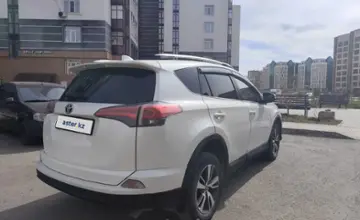 Toyota RAV4 2016 года за 10 500 000 тг. в Астана фото 4