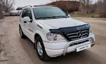 Mercedes-Benz M-Класс 2001 года за 4 500 000 тг. в Астана фото 3