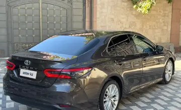 Toyota Camry 2017 года за 12 000 000 тг. в Шымкент