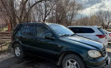 Mercedes-Benz M-Класс 2000 года за 3 000 000 тг. в Актобе фото 2