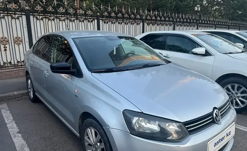 Volkswagen Polo 2013 года за 3 850 000 тг. в Астана фото 3