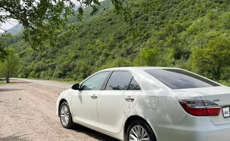 Toyota Camry 2015 года за 10 500 000 тг. в Алматы