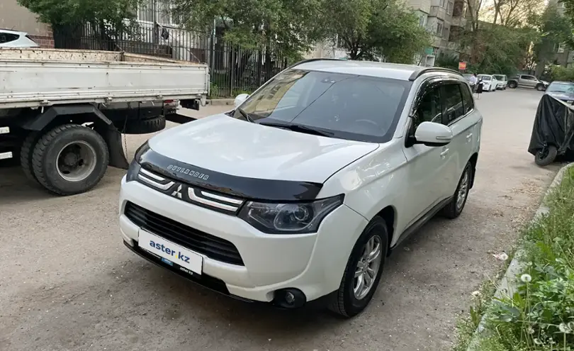 Mitsubishi Outlander 2013 года за 5 500 000 тг. в Алматы