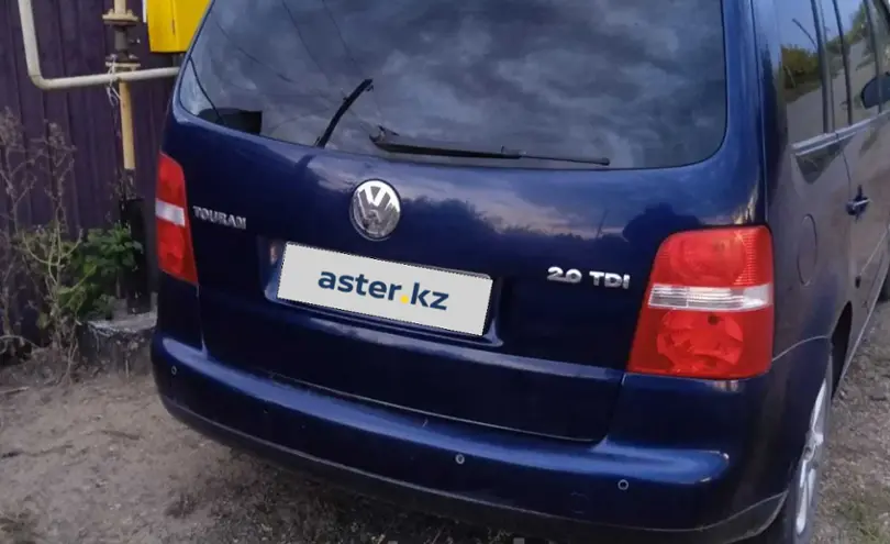 Volkswagen Touran 2005 года за 3 500 000 тг. в Астана