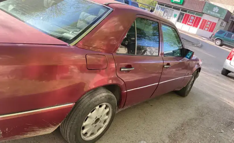 Mercedes-Benz E-Класс 1994 года за 1 100 000 тг. в Талдыкорган фото 3