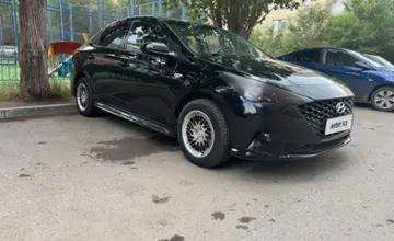 Hyundai Accent 2020 года за 7 200 000 тг. в Астана фото 3