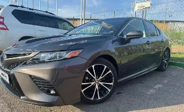 Toyota Camry 2020 года за 11 800 000 тг. в Астана фото 2