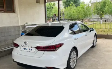 Toyota Camry 2018 года за 10 500 000 тг. в Шымкент