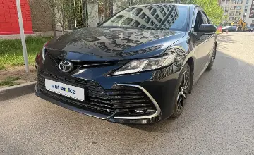 Toyota Camry 2021 года за 14 900 000 тг. в Астана фото 1