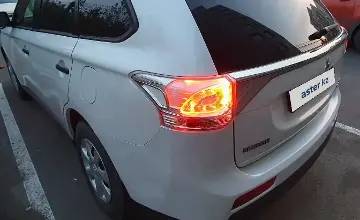 Mitsubishi Outlander 2014 года за 7 800 000 тг. в Астана
