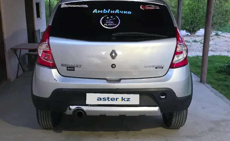 Renault Sandero 2014 года за 2 500 000 тг. в Алматы фото 2