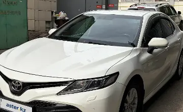Toyota Camry 2018 года за 10 000 000 тг. в Алматы фото 1