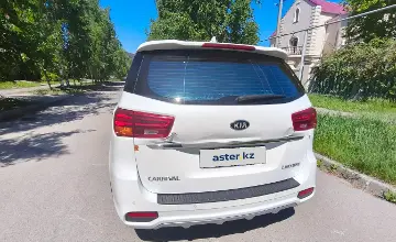 Kia Carnival 2019 года за 11 000 000 тг. в Костанай фото 5
