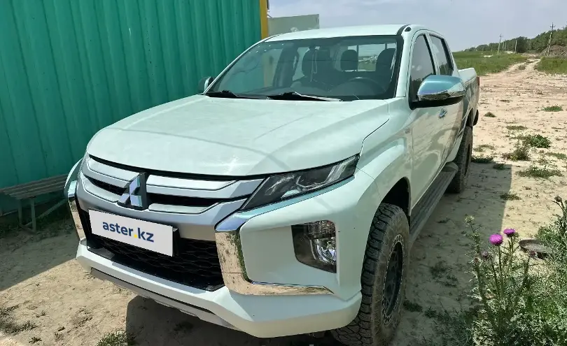 Mitsubishi L200 2022 года за 13 000 000 тг. в Алматы