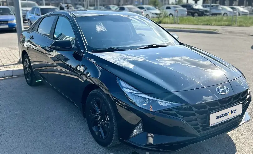 Hyundai Elantra 2022 года за 8 200 000 тг. в Астана фото 3