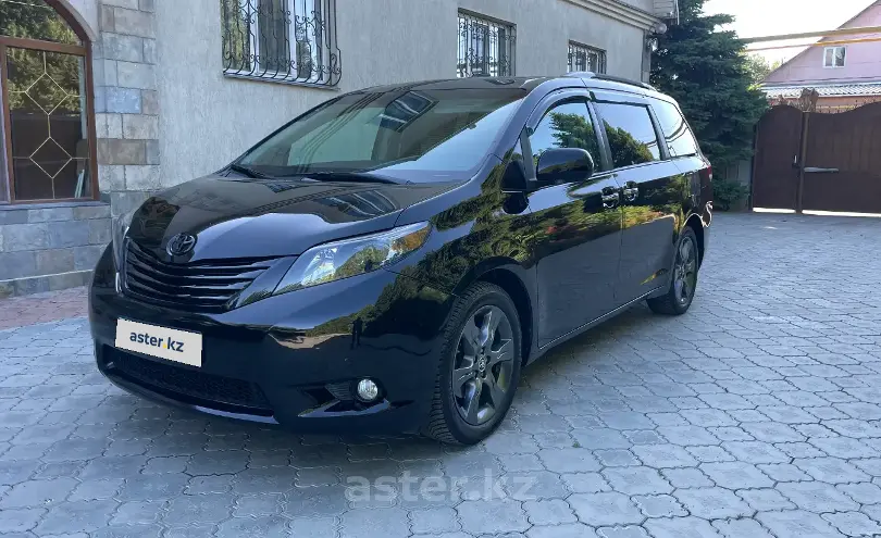 Toyota Sienna 2013 года за 13 000 000 тг. в Алматы