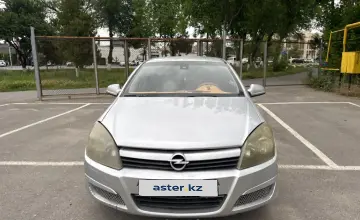 Opel Astra 2011 года за 3 000 000 тг. в Шымкент фото 2