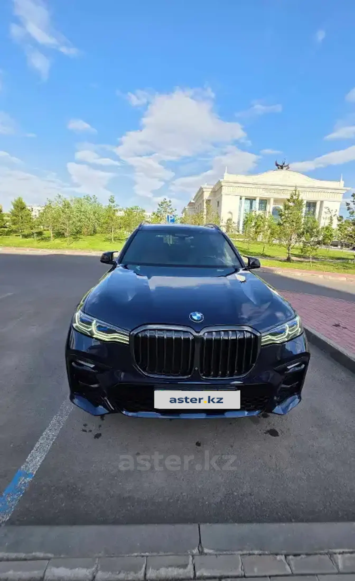 BMW X7 2022 года за 45 000 000 тг. в Астана фото 2