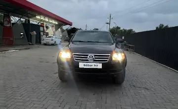 Volkswagen Touareg 2005 года за 4 500 000 тг. в Алматы фото 2