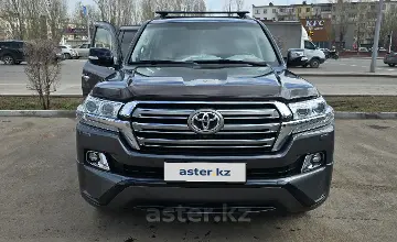 Toyota Land Cruiser 2016 года за 32 000 000 тг. в Астана фото 3