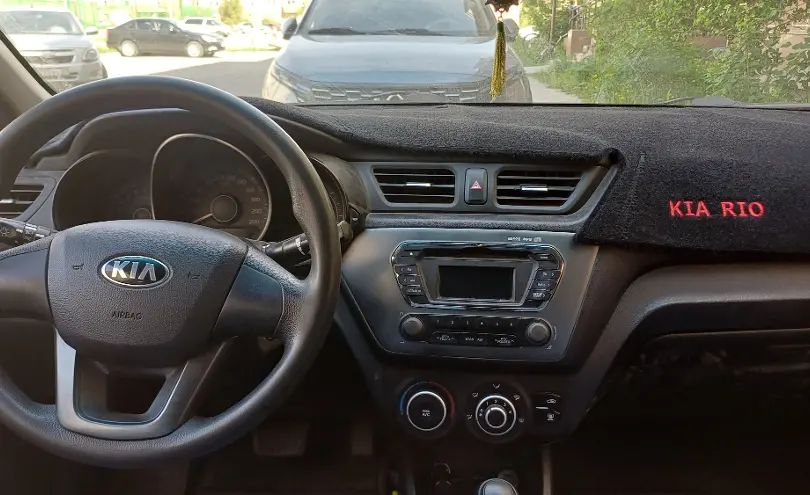 Kia Rio 2013 года за 5 300 000 тг. в Астана фото 5