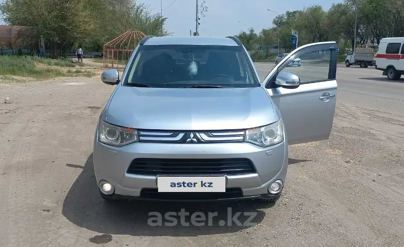 Mitsubishi Outlander 2012 года за 6 500 000 тг. в Алматы
